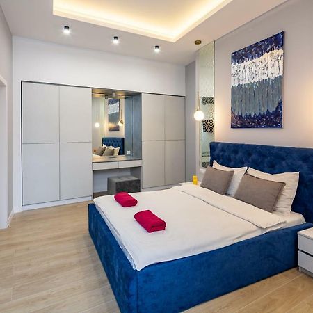 Two Bedroom Lviv Exterior photo